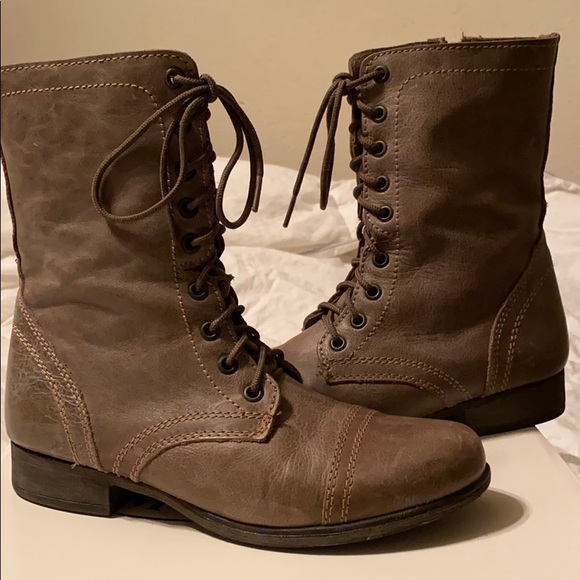 Steve Madden Shoes - Steve Madden Troopa combat boots